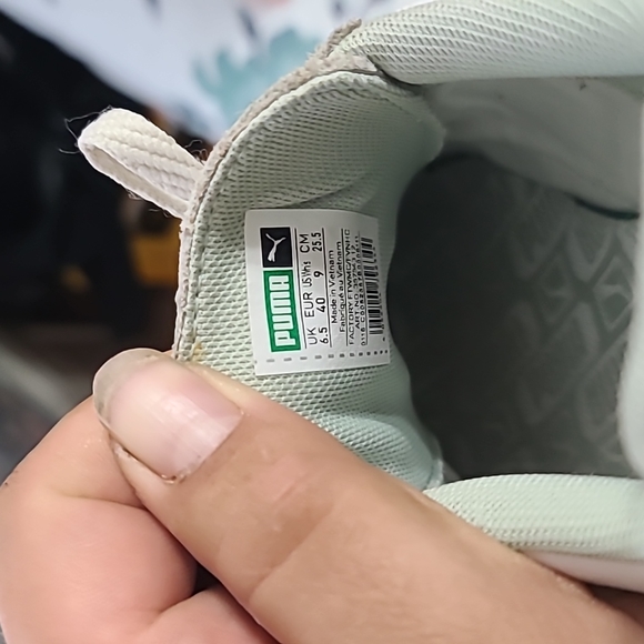 Puma size 9 - Picture 5 of 5